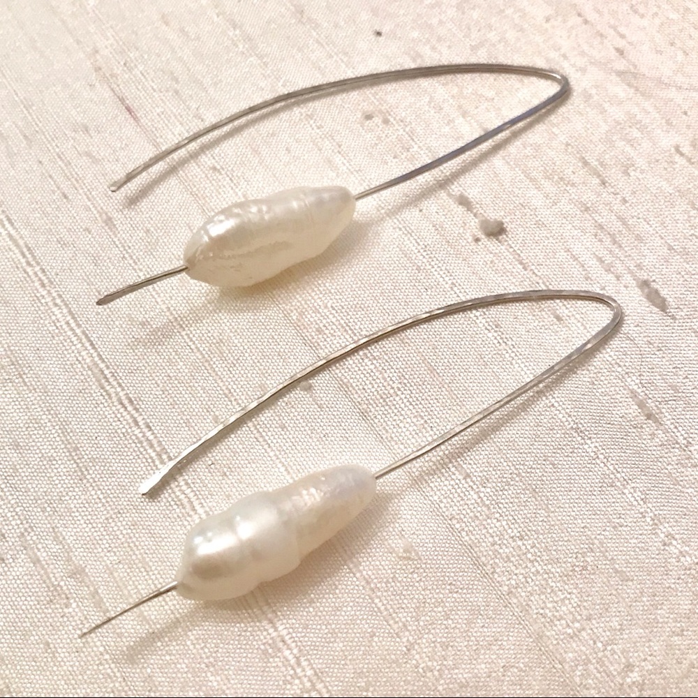✨Beautiful Biwa Pearl Earrings✨ - Picture 6 of 7